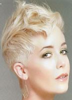  modne blond fryzury krótkie,  galeria  ze zdjęciami fryzur dla kobiet w katalogu z numerem  57